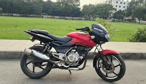 Bajaj Pulsar 150 2012 Red