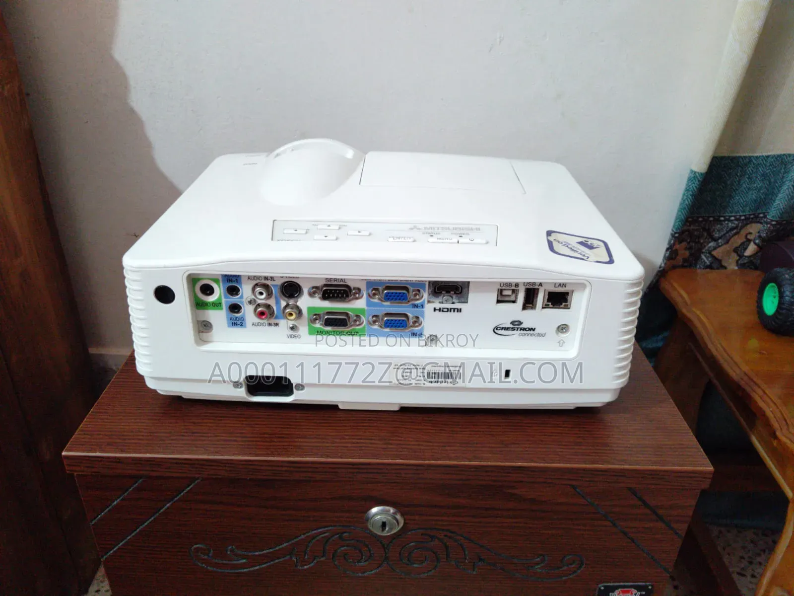 Mitsubishi XD550U DLP 3D Projector Made in Japan