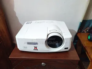 Mitsubishi XD550U DLP 3D Projector Made in Japan