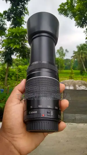 ক্যানন ৭৫-৩০০মিমি জুম লেন্স
