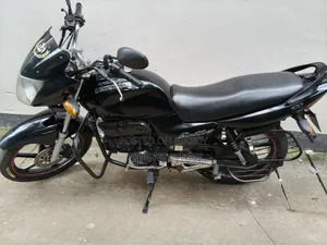 Runner Bullet 100 2019 Black