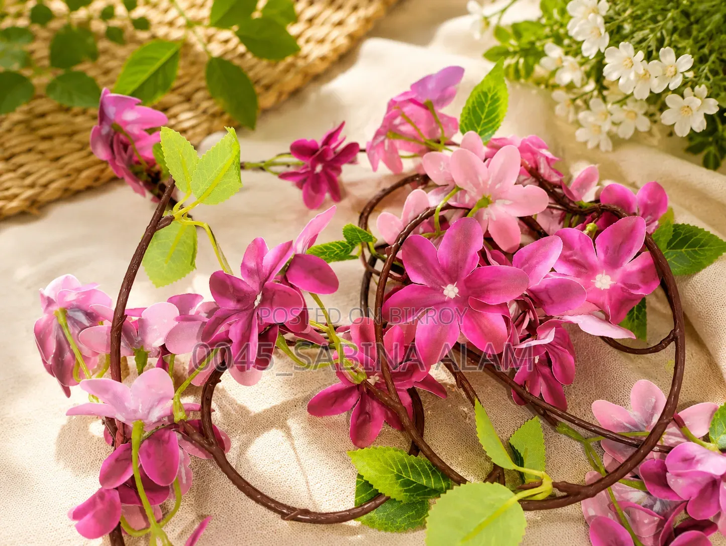 আর্টিফিশিয়াল লিফ অ্যান্ড ফ্লাওয়ার