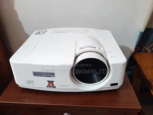 Mitsubishi XD550U DLP 3D Projector Made in Japan
