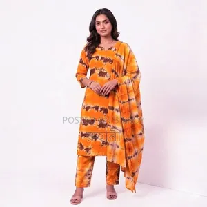 আকর্ষণীয় ট্র্যাডিশনাল বাটিক থ্রি-পিস (Batik Three Piece)