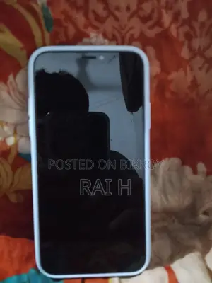 অ্যাপল আইফোন এক্স ৬৪ জিবি হোয়াইট