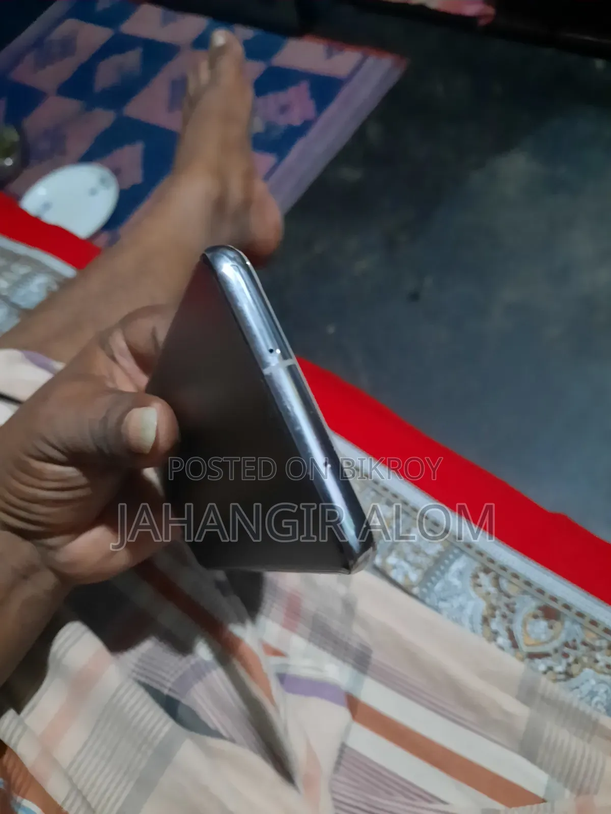 স্যামসাং গ্যালাক্সি এস২০ ৫জি ইউডব্লিউ ১২৮ জিবি হোয়াইট