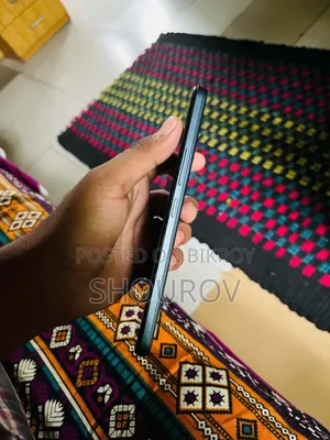 Itel 32 GB Blue