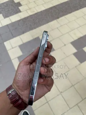 অ্যাপল আইফোন ১৪ প্রো ১২৮ জিবি হোয়াইট