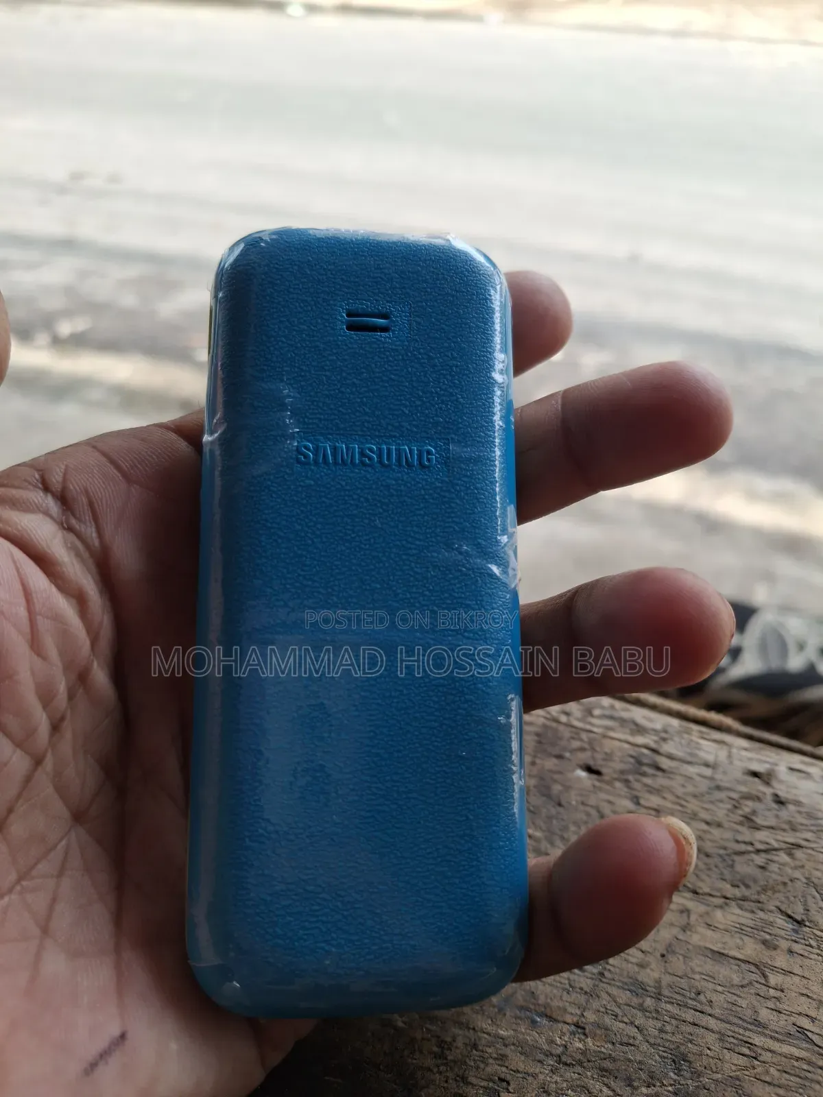 স্যামসাং বি৩৬০ই নীল