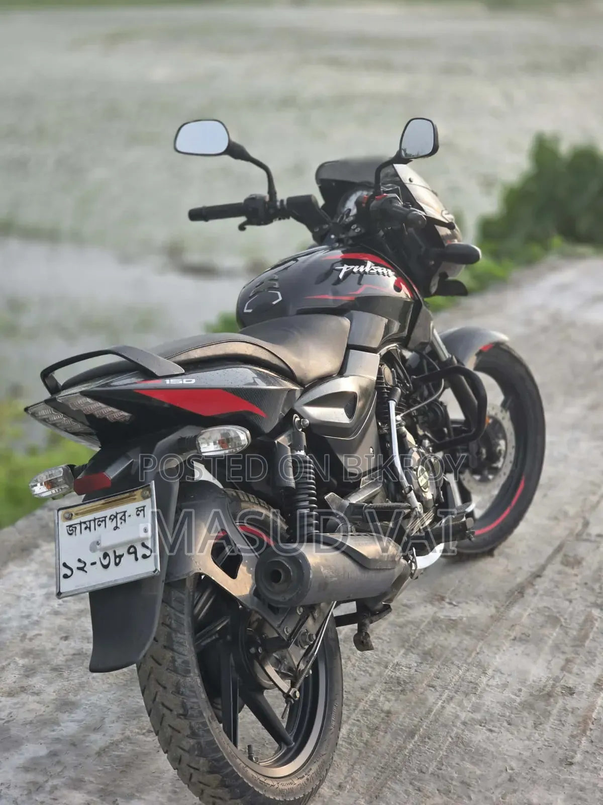 নতুন বাজাজ পালসার ১৫০ ২০২২ ব্ল্যাক