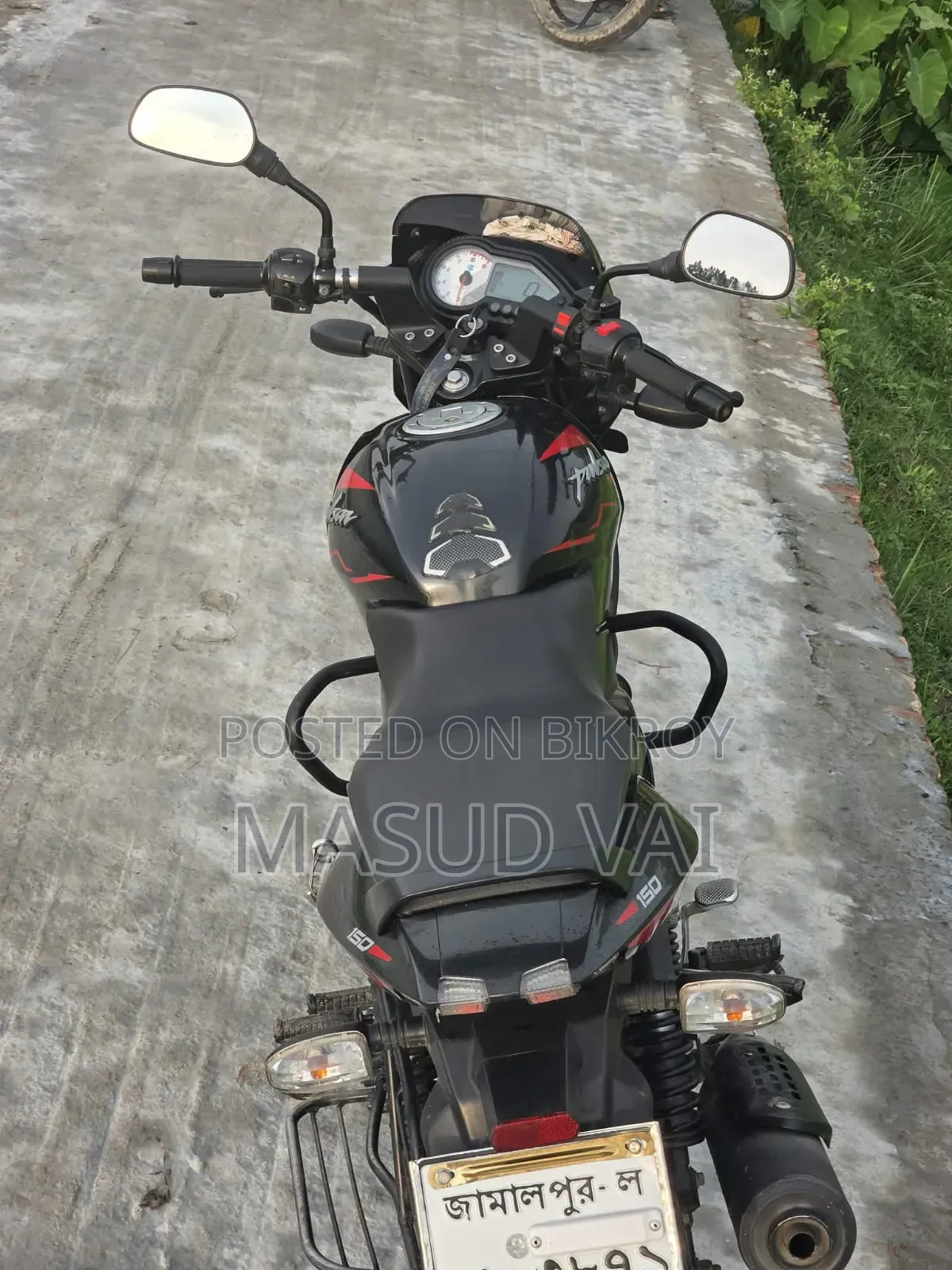 নতুন বাজাজ পালসার ১৫০ ২০২২ ব্ল্যাক