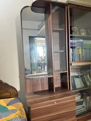 ফ্রেশ ইউজড ড্রেসিং টেবিল সেল
