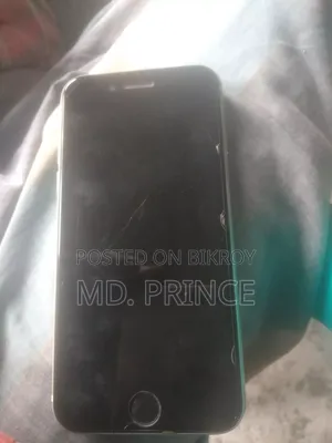 অ্যাপল আইফোন এসই ৬৪ জিবি হোয়াইট
