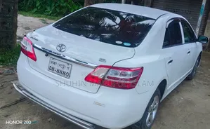 Toyota Premio 2012 White