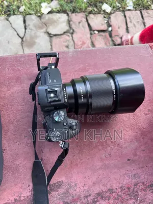 Viltrox 85mm 1.8 লেন্স
