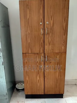 ৪পাটের একটি জাহাজের আলমারি বিক্রয় করা হবে