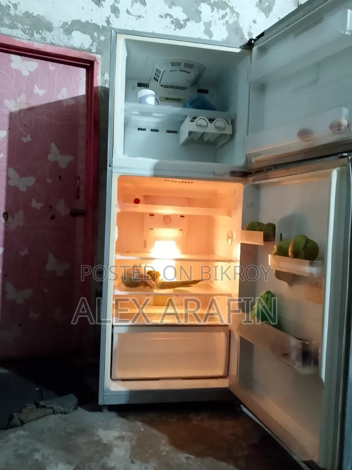 Khuv E Vlo Maner Firiz Original Samsung Onek Boro O Original Compesar