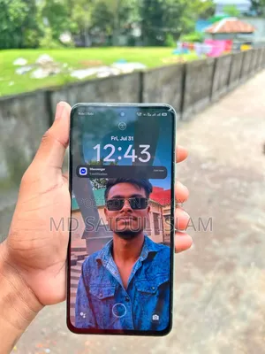 রিয়েলমি ১১ প্রো ২৫৬ জিবি পিংক