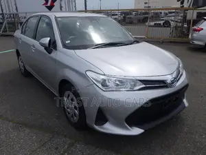 টয়োটা এক্সিও ২০২১ সিলভার