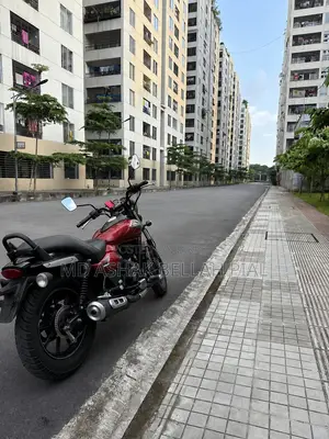 বাজাজ এভেঞ্জার ১৬০ স্ট্রিট ২০২১ লাল