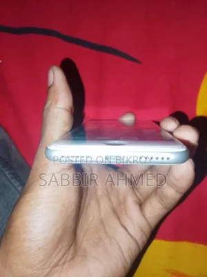 Apple iPhone 8 64 GB White
