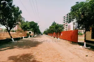 ধানমন্ডির কাছে জমি বিক্রি