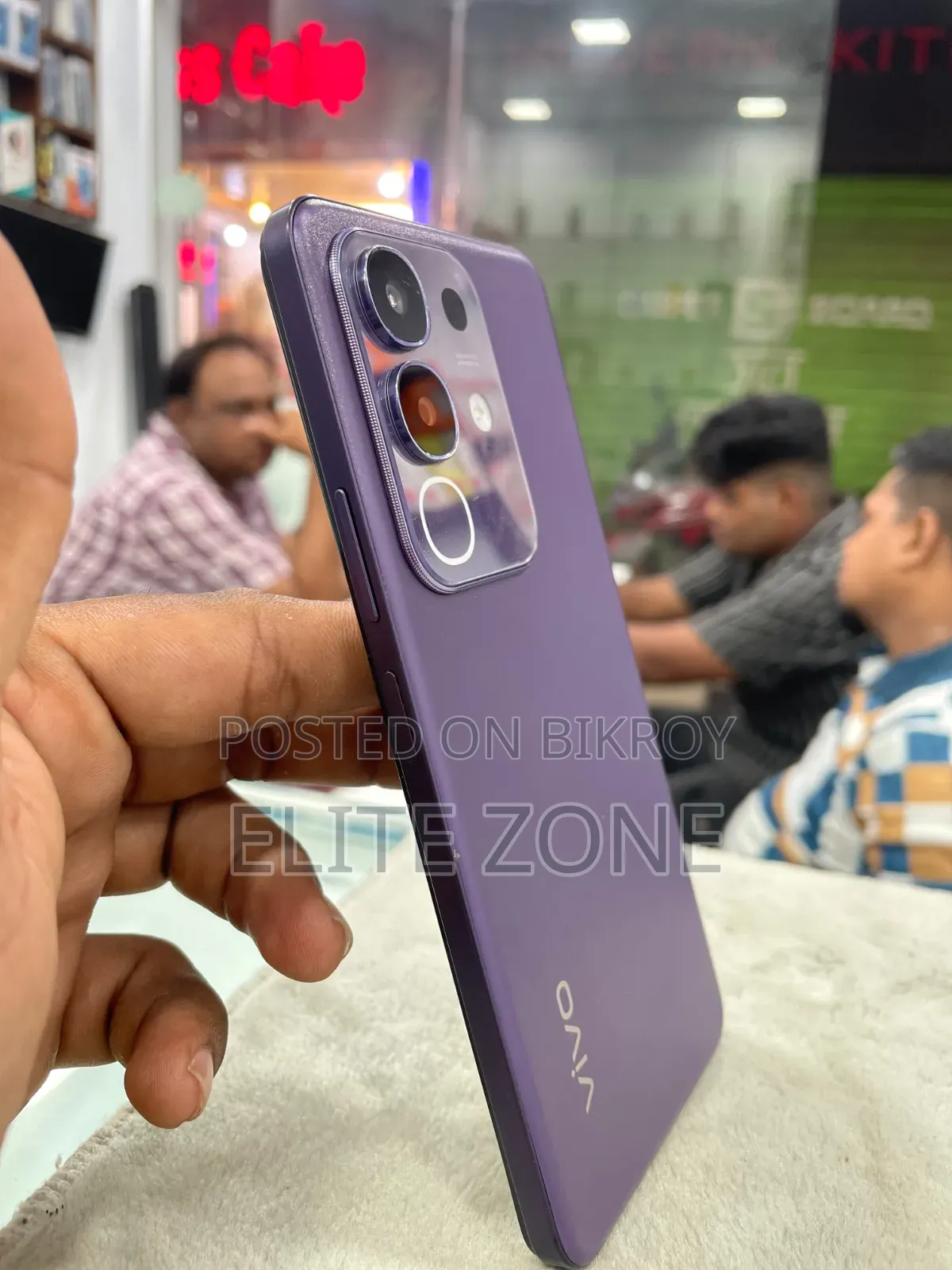 Vivo T4x 128 GB Purple