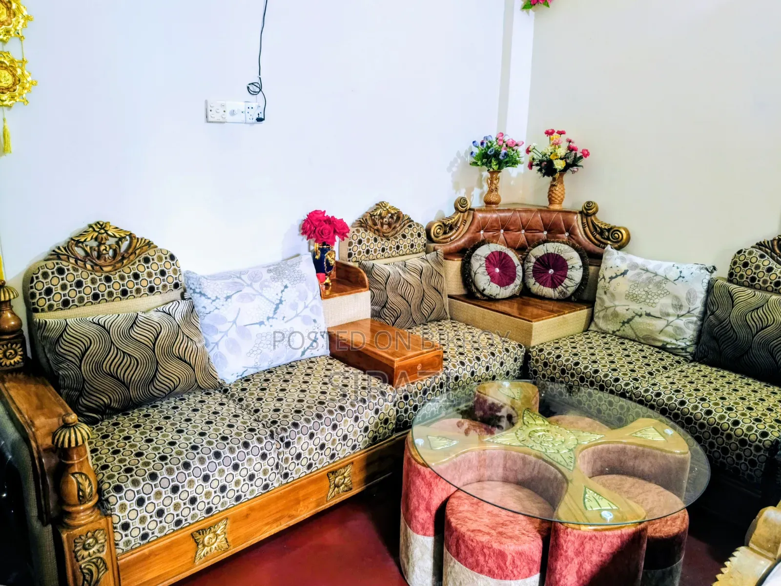 সেগুন কাঠের কর্নার সোফা সেগুন কাঠের কফি টেবিল