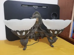 এন্টিক ওয়াল লাইট স্ট্যান্ড