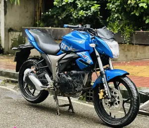 সুজুকি জিক্সার ২০২০ নীল
