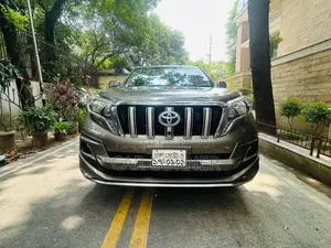 Toyota Land Cruiser Prado 2015 Brown