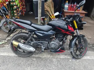 বাজাজ পালসার ১৫০ ২০১৯ কালো