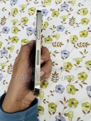অ্যাপল আইফোন ১৪ প্রো ২৫৬ জিবি গোল্ড
