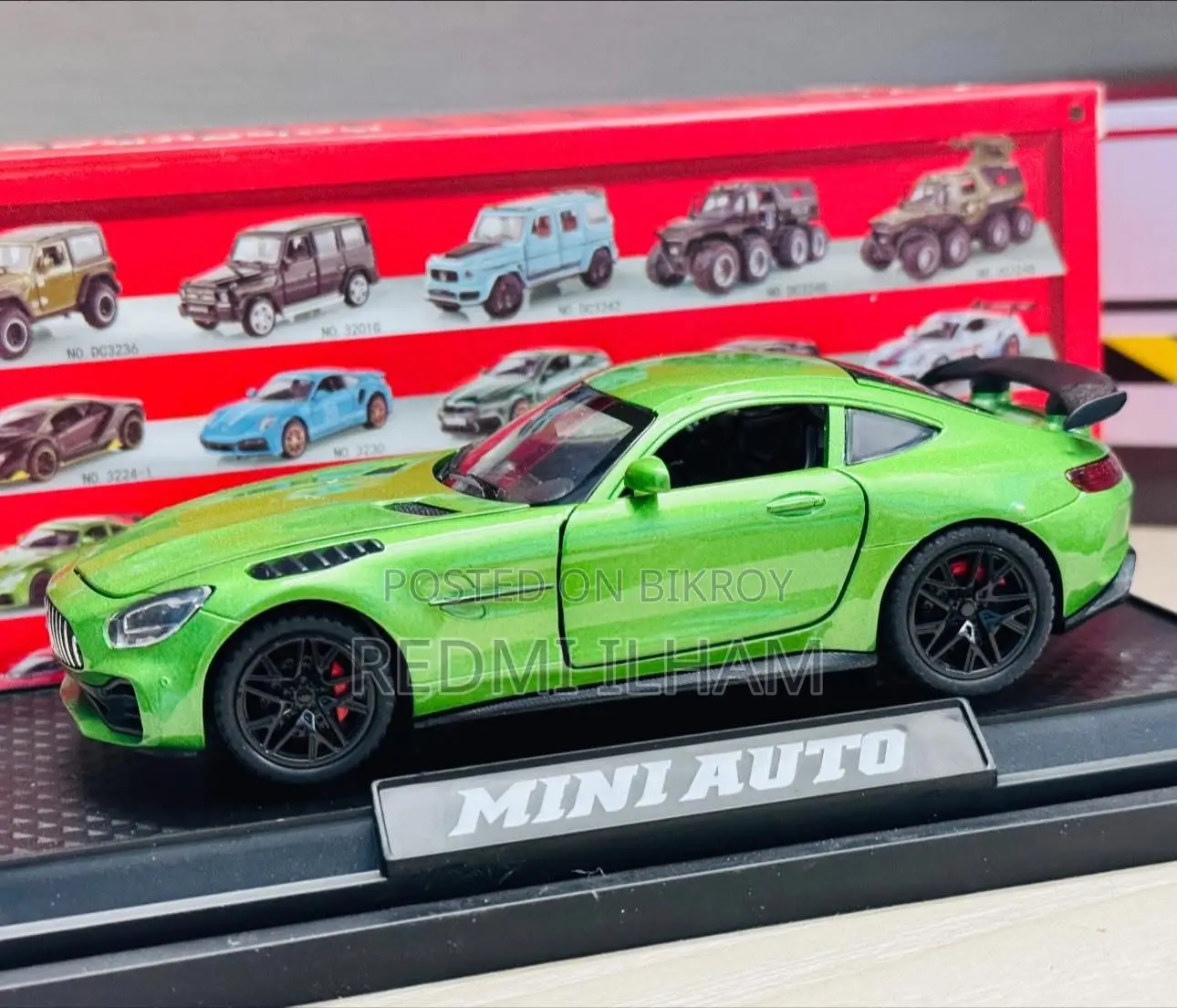 ১:৩২ স্কেল Mercedes-Amg GT R