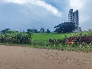 ১০ কাঠা দক্ষিণমুখী জমি বিক্রি। ব্লক - এম