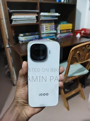 iQOO 11 256 GB White
