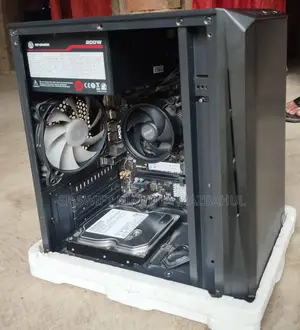 Desktop Computer MSI Aegis RS 11td-203 8GB AMD Ryzen 5 SSD 256GB