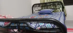 Steel এর খাট
