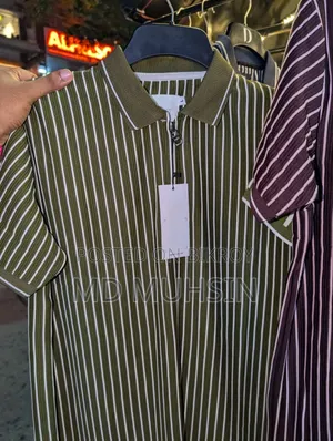 পোলো টি-শার্ট এবং ওল্ড মানি পোলো