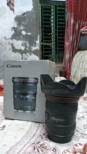 ক্যানন ১৭/৪০মিমি ৪এল ইউএসএম লেন্স