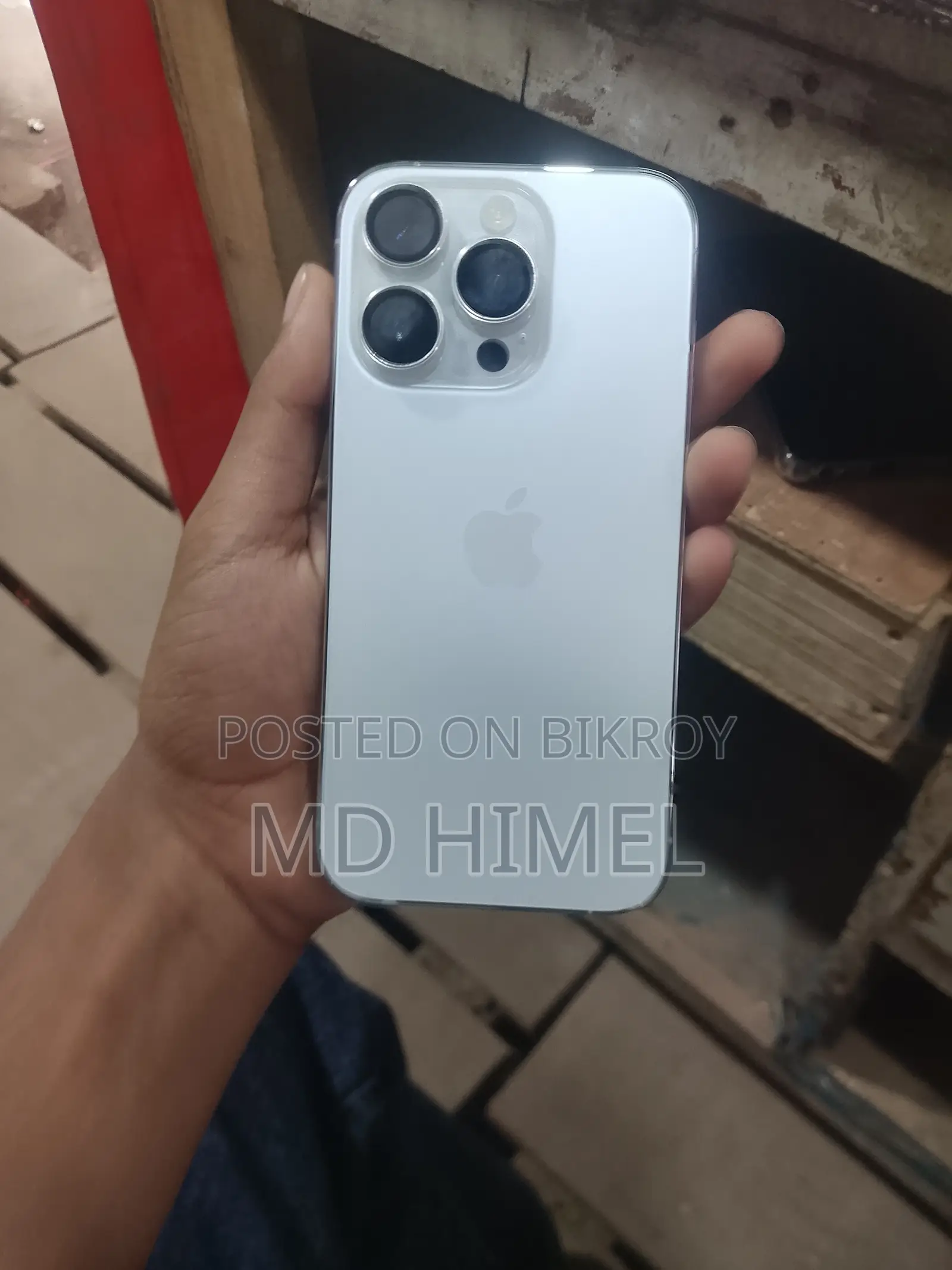 অ্যাপল আইফোন ১৪ প্রো ১২৮ জিবি সিলভার