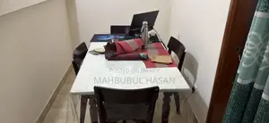 ৪টি চেয়ারসহ ডাইনিং টেবিল