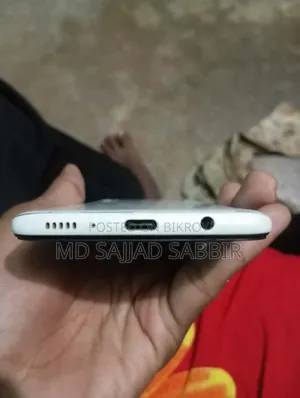 স্যামসাং গ্যালাক্সি এ৩০এস ৬৪ জিবি হোয়াইট