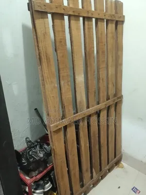 খাট বিক্রি হবে