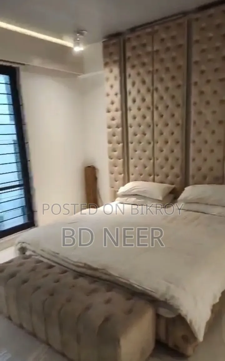 গুলশানে ভাড়ার জন্য আসবাবপত্রসহ ৩ বেডরুমের অ্যাপার্টমেন্ট