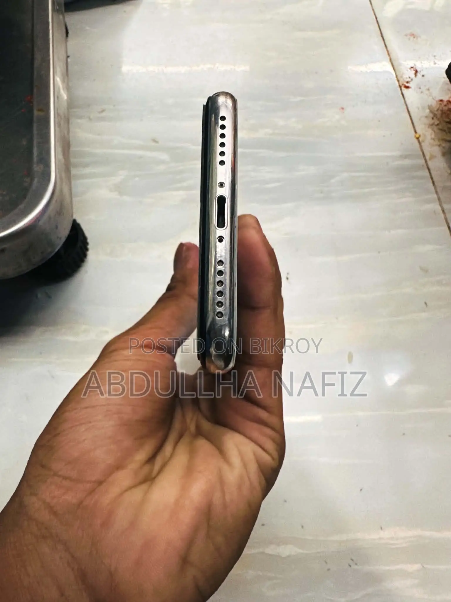 Apple iPhone X 64 GB White