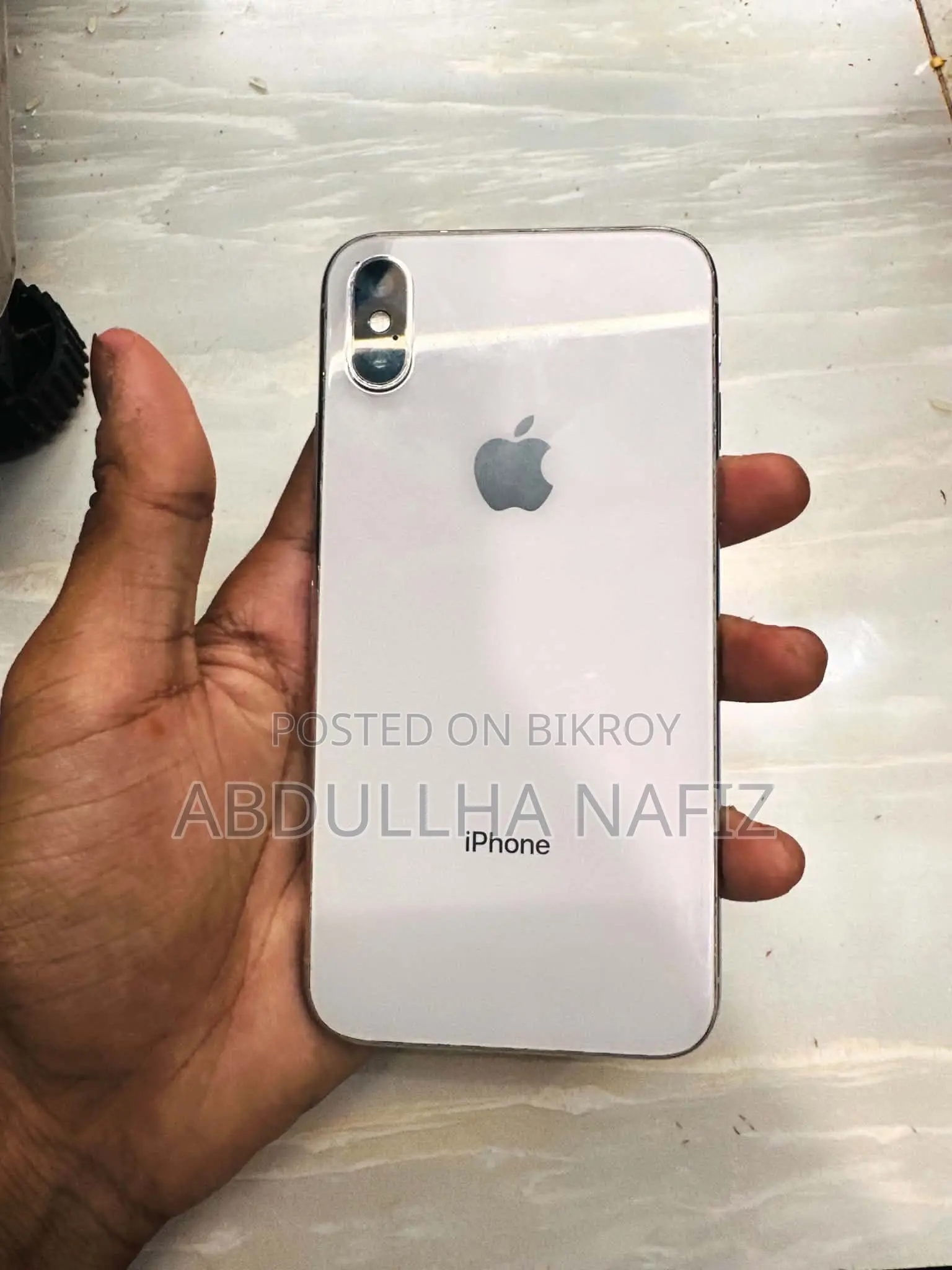 Apple iPhone X 64 GB White
