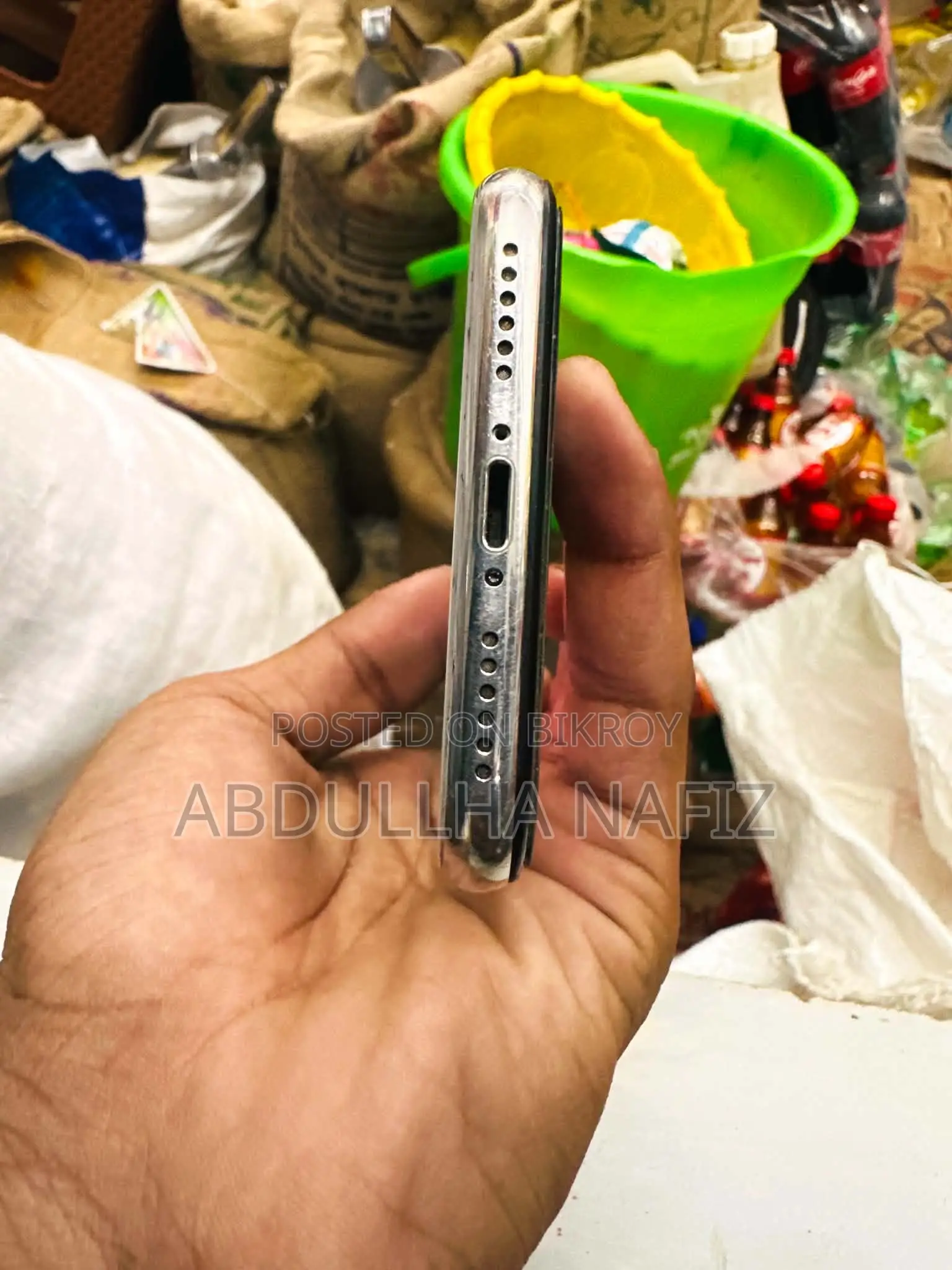 Apple iPhone X 64 GB White