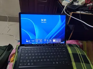 Laptop Microsoft Surface 3 8GB Intel Core I5 SSHD+SSD 256GB