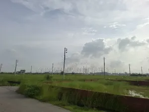 পি-ব্লক || উত্তরমুখী || ৩ কাঠা জরুরি বিক্রি